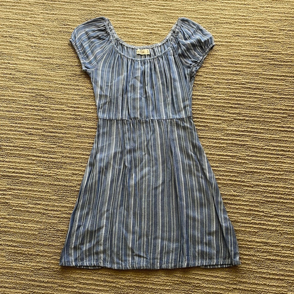 blue and white hollister dress